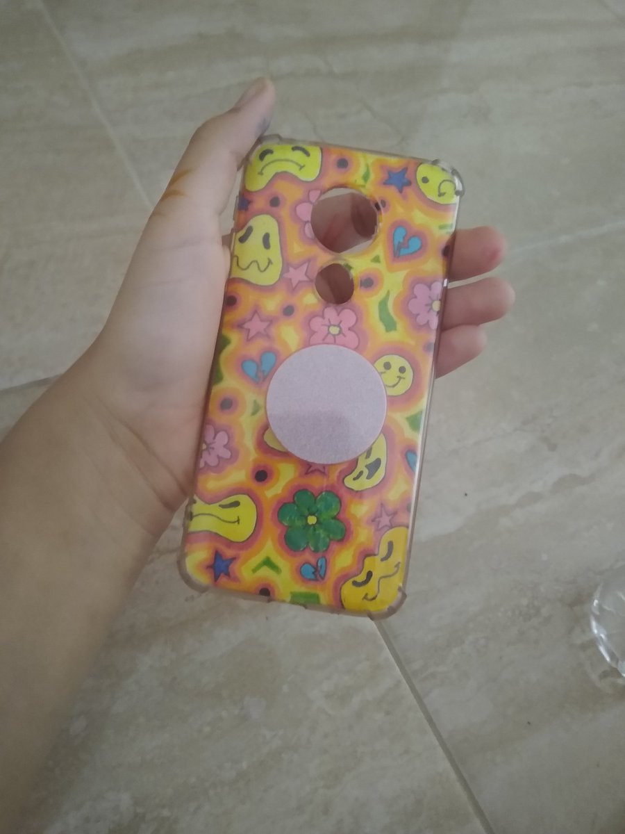 AnnaszHB's tweet photo. +1 capinha personalizada por mim ❤️😍 xonei https://t.co/8erZgHWWCn