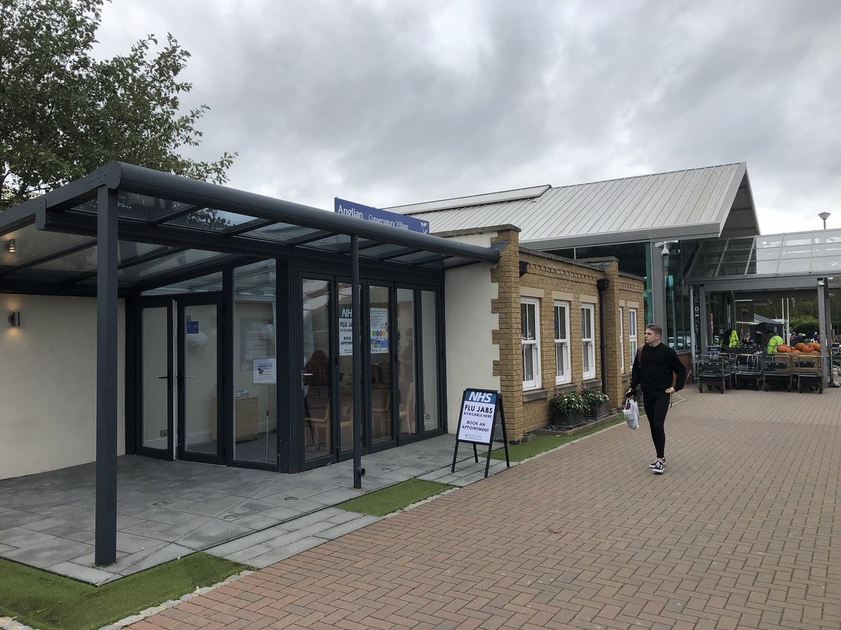 PillBoxChemist's tweet photo. Book a Flu Jab at Longacres Garden Centre Bagshot at the New Health Clinic@Longacres. Easy Parking. NHS & Private Patients. Full Medical Services & Health Checks Available #longacres #pillboxchemists #flujab #ascot #bagshot #flu https://t.co/P3uPufoKaG
