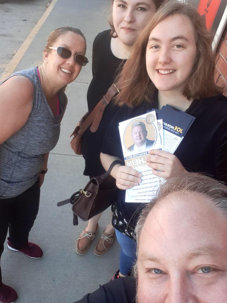 MumzyMouz's tweet photo. Another beautiful fall day to hit the pavement in support of @realDonaldTrump and the whole #mngop ticket!
Pictured are the faithful volunteers of turf 29 in LeSueur, Lonsdale, and Faribault. It’s an honor to work alongside these folks. They #LeadRight, #VoteEarly and #flipMN! https://t.co/HW2FMhR4ei