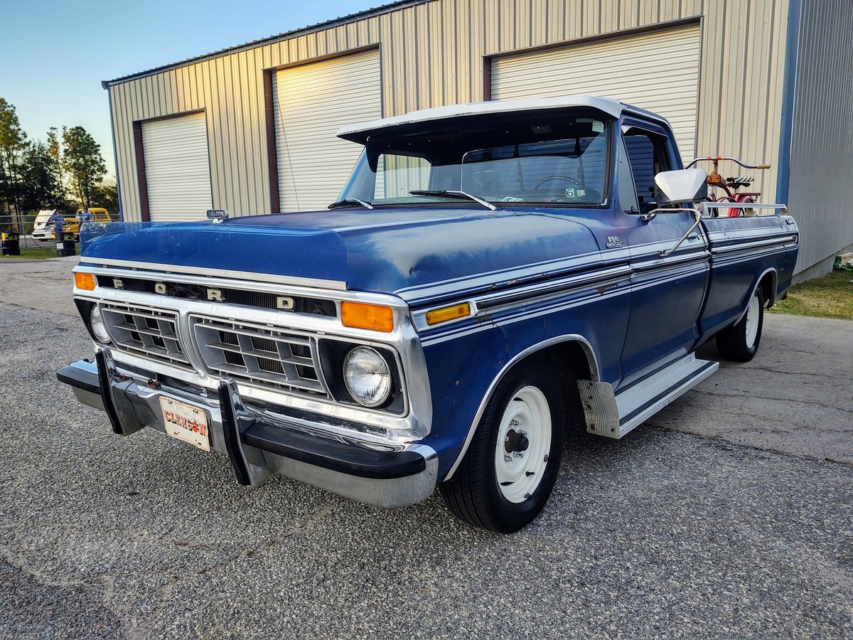 vehicular19's tweet photo. #Ford #f100custom #f100 #fordyruck #pickuptruck #coffeeandcars #aikensc https://t.co/XGEkjFu6xP