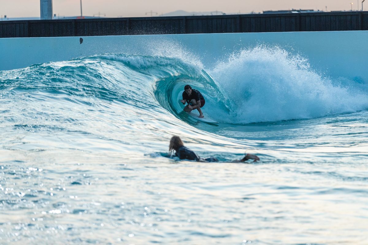 AlkiSurfShop's tweet image. Where it's safe to go #surfing —  buff.ly/30IlIir #wavepools #nosharks