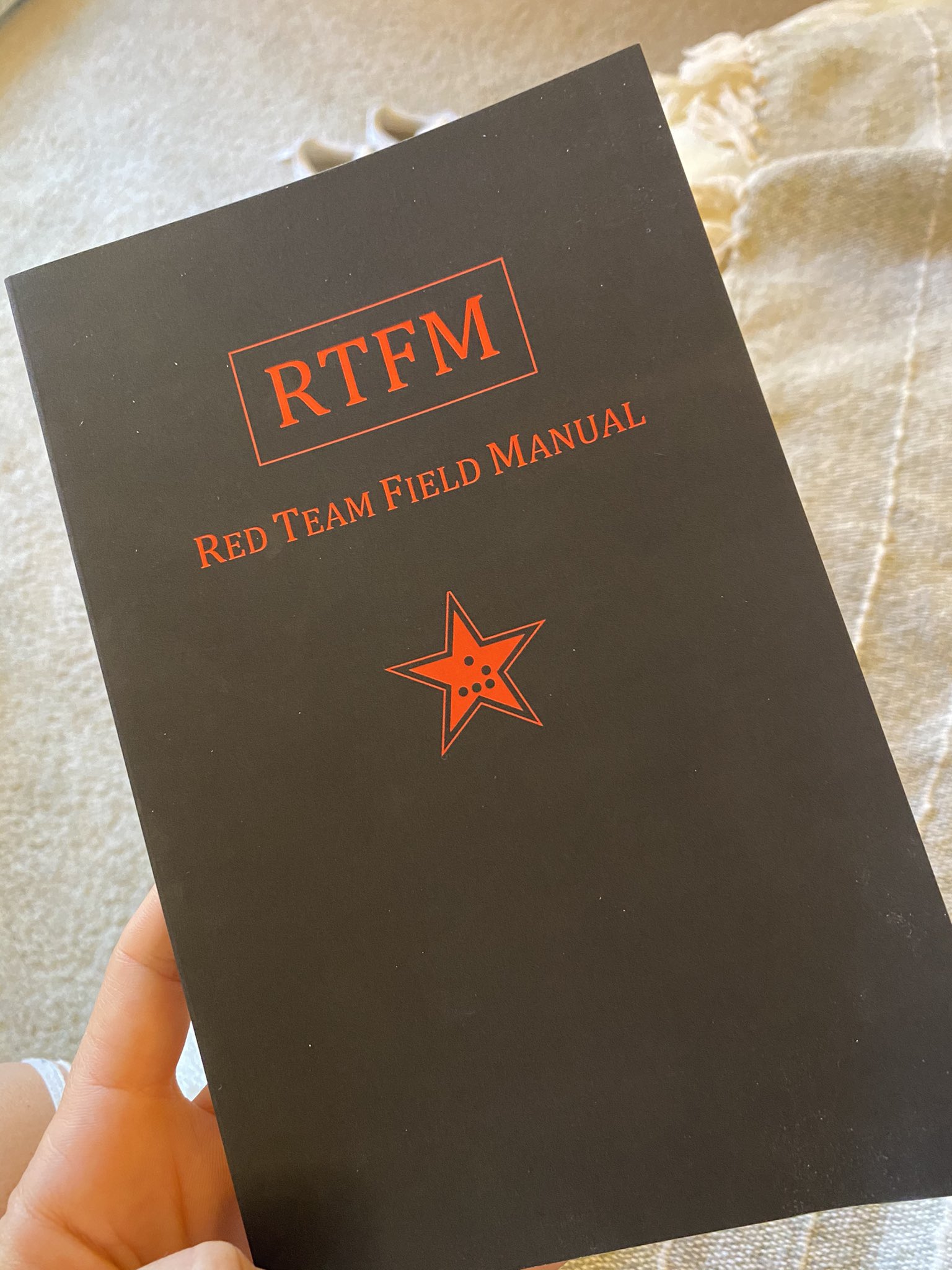 farvel Mesterskab Resistente 𝗛𝟯𝗞𝗧l𝗖 on Twitter: "My favorite little non-comprehensive  communist-looking red team reference not-a-manual manual.  https://t.co/3hQvp6RA2p" / Twitter