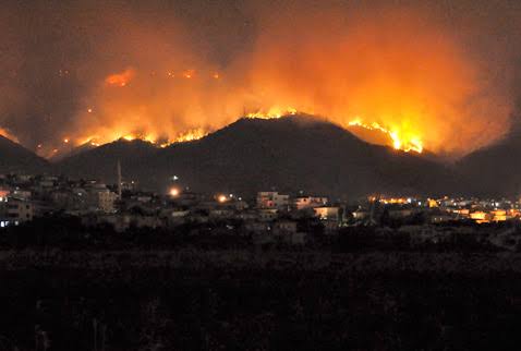 Geçmiş olsun Hatay.

Yangında can kaybı yaşanmaması ve yangının kontrol altına alınması yüreğimize su serpti.

Yangının söndürülmesi için seferber olan devletimizin tüm birimlerine ve cansiperane şekilde görev yapan tüm çalışanlarımıza şükranlarımızı sunuyorum...