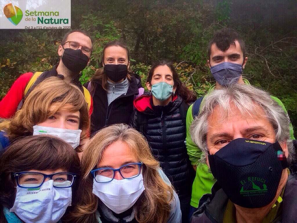 ElRefugiEscola's tweet photo. Així hem tancat avui la #SetmanaNatura. Amb unes teixedes espectaculars, carregades de colors.
Hem parlat de la salut dels boscos, boscos en regressió. Ho hem fet pensant que la #NaturaÉsSalut
#TaxusBaccata #yewForest #Garrotxa
@SetmanaNatura
@ctfc
@consorcialtagarrotxa https://t.co/VgtJPH7nRO