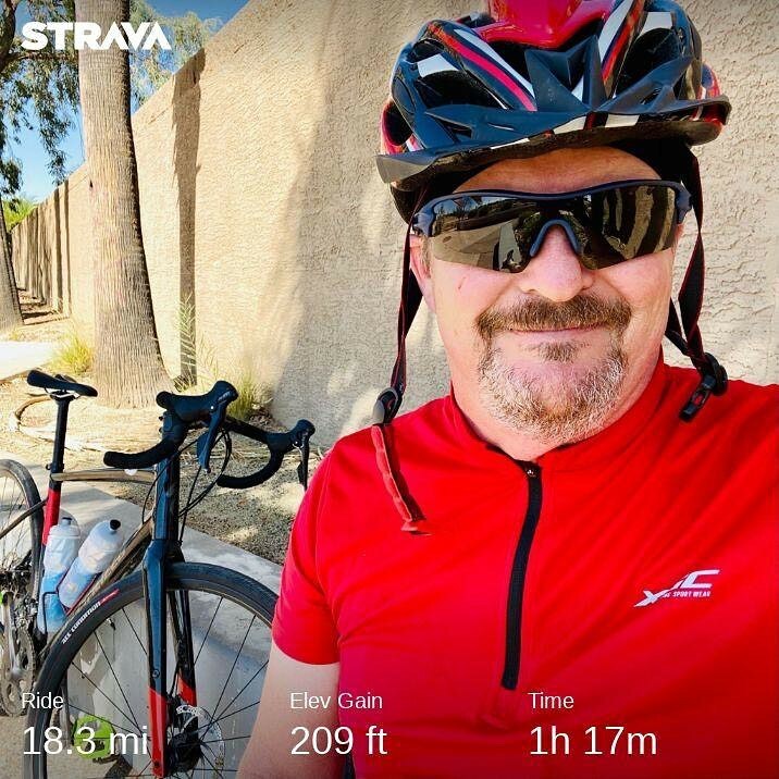 dbwilldo's tweet image. Short break during my short ride because chores. #fitness #myspecialized #specializeddiverge instagr.am/p/CGLF69QDhgK/