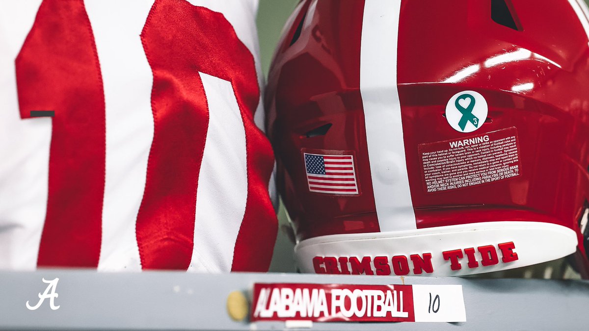 AlabamaFTBL's tweet photo. You’re never alone. 👌 https://t.co/WvbhJkHOwJ