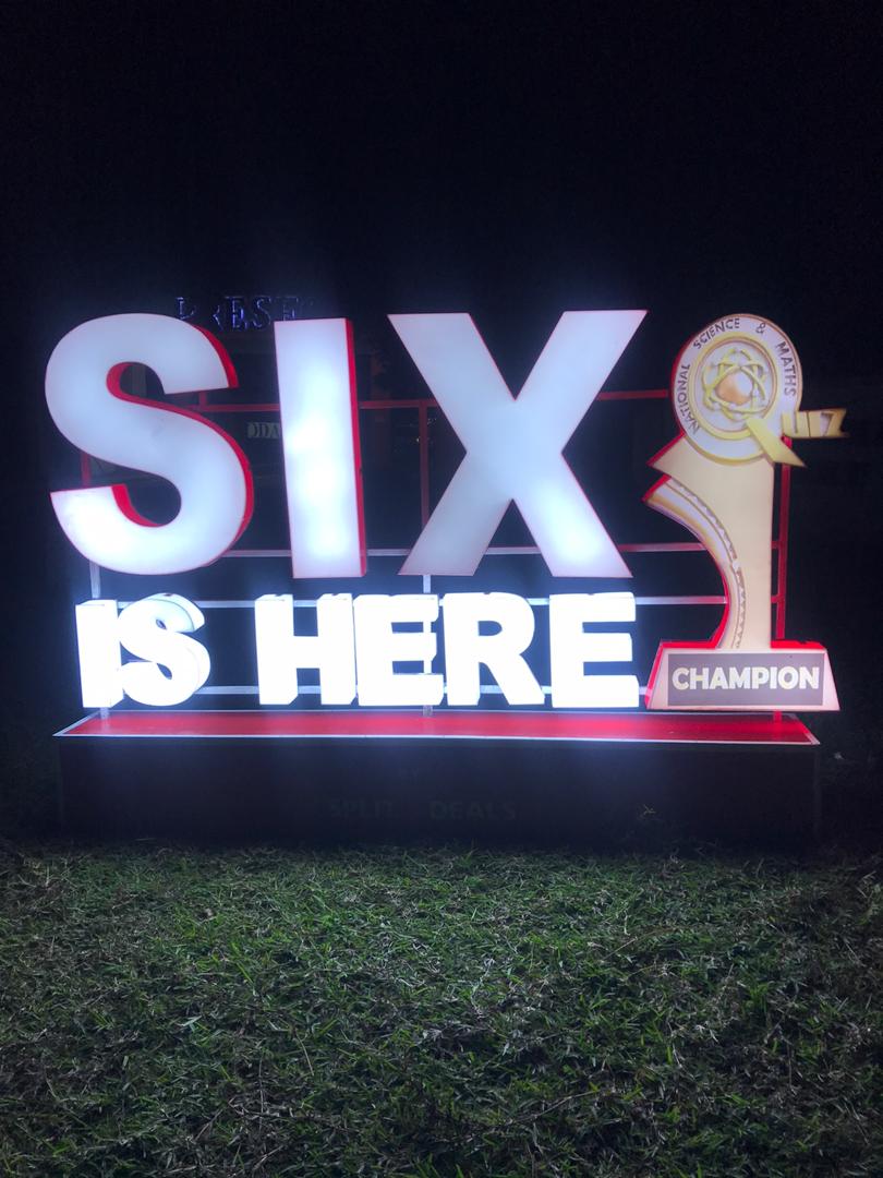 garyalsmith's tweet photo. #SixIsHere https://t.co/Etz7Be8ROU