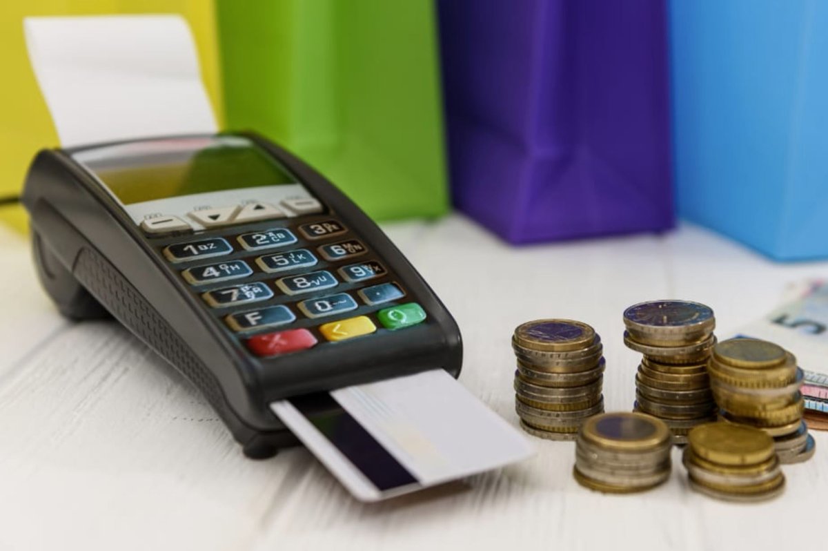 Fintech #pinoplossingen als iZettel goedkoop of duurkoop? Een klein onderzoekje in deze zoektocht van vaste kosten en abonnementen tov variabele tarieven.  schaap-vandijk.nl/nieuws/fintech…