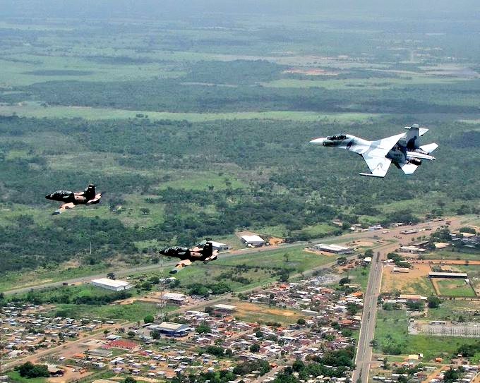 CEOFANBVE's tweet photo. 🇻🇪📢#10Oct || La #FANB no se doblega ante los asedios imperiales orquestados por quienes pretenden apoderarse de nuestros recursos, cada palmo de #Venezuela la defenderemos con nuestras vidas si fuera necesario, ¡VENCEREMOS! #LeyAntibloqueoEsProgreso #CEOFANBVenezuela https://t.co/KcXH4HIf4V