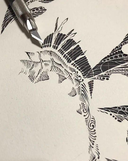 切るのが楽しい図案('∀`*)
#切り絵 