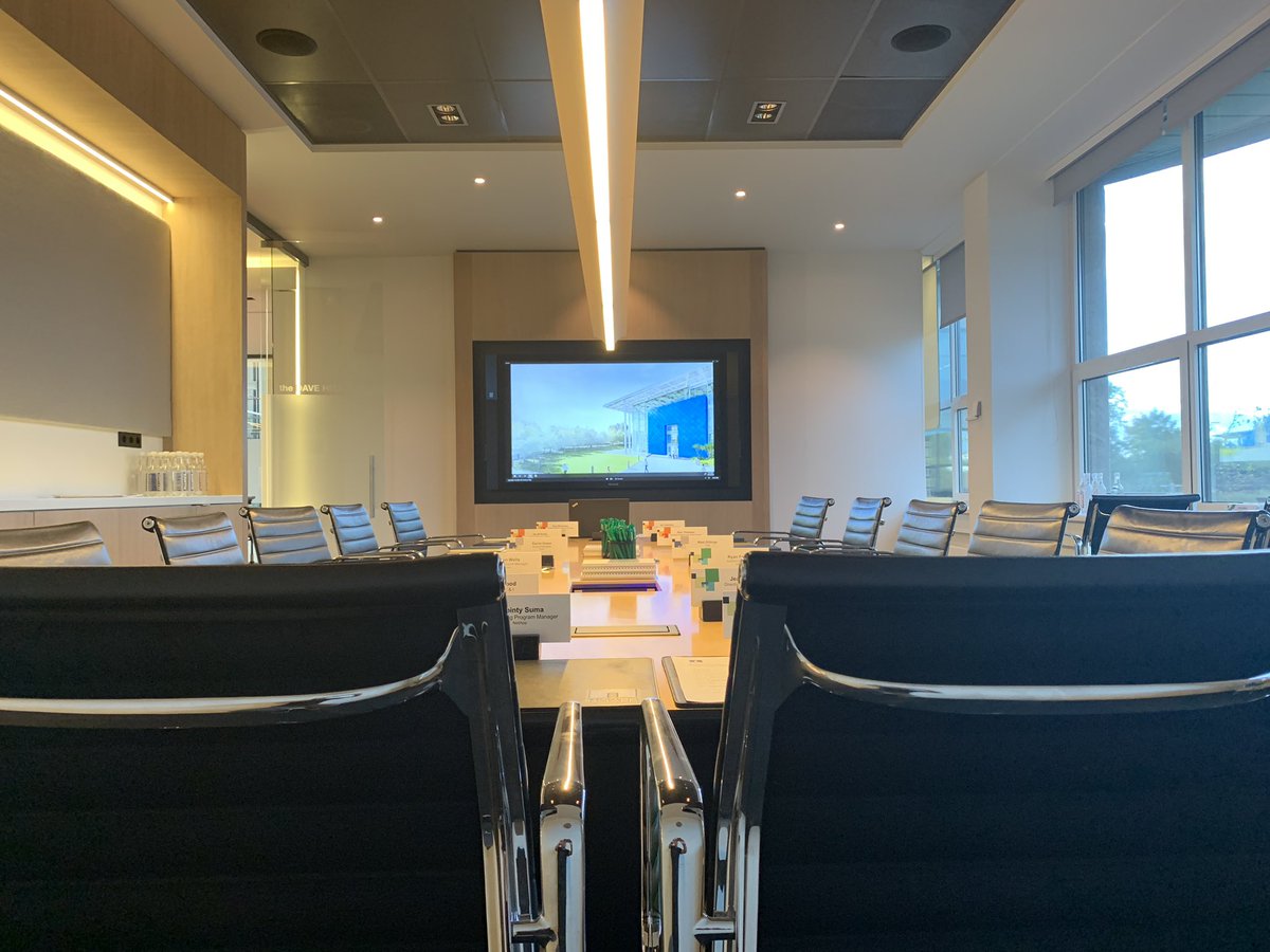 RunnerRyan11's tweet image. One year ago today I was fortunate to have the opportunity to work with my peers in our #Amsterdam #NetAppDVC. A life memory I will always cherish! Miss you friends.