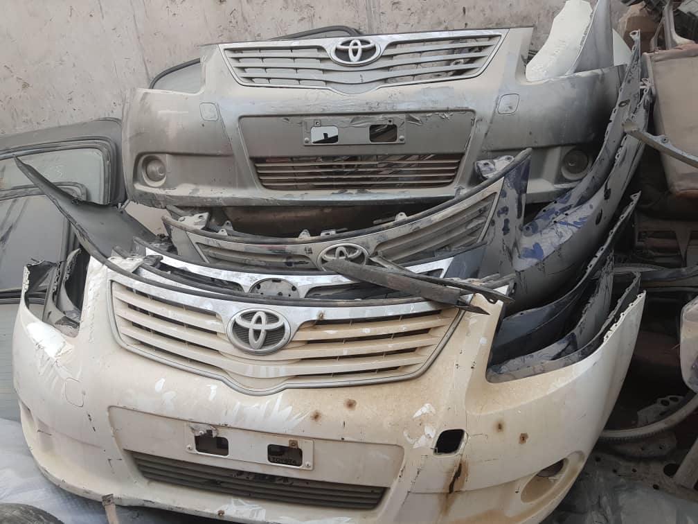 emecux's tweet image. 07049773822 call me for all toyota LEXUS  bumper