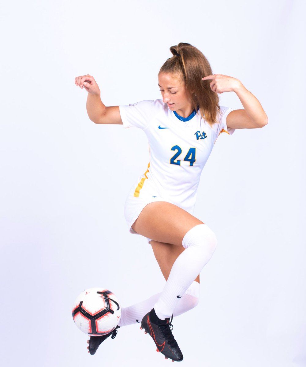 Pitt_WSOC's tweet photo. Everyone please wish a happy birthday 🎂🎁 to @sydneymarasco!
 
#H2P https://t.co/8fo7geNRMq