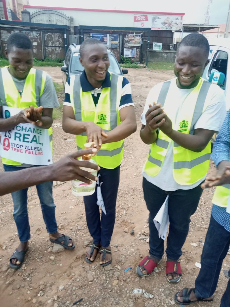 ggiclimate's tweet photo. #Action4Climate #ClimateStrikeKwara @RealAARahman  @Greenglobei22 #InClimateAndEnvironmentMatters, #PlayYourPart @FMEnvng @KwaraEnv 
@IITAForest @IFSAdotnet @IlorinInfo @KwasuOfficial @UNILORIN893FM @AlhikmahUni @Fedpoffa1992 @FedpoffaS @FEDPOFFA_ALUMNI @OlumideIDOWU @KwaraSDGs https://t.co/vFTmUTZcfe