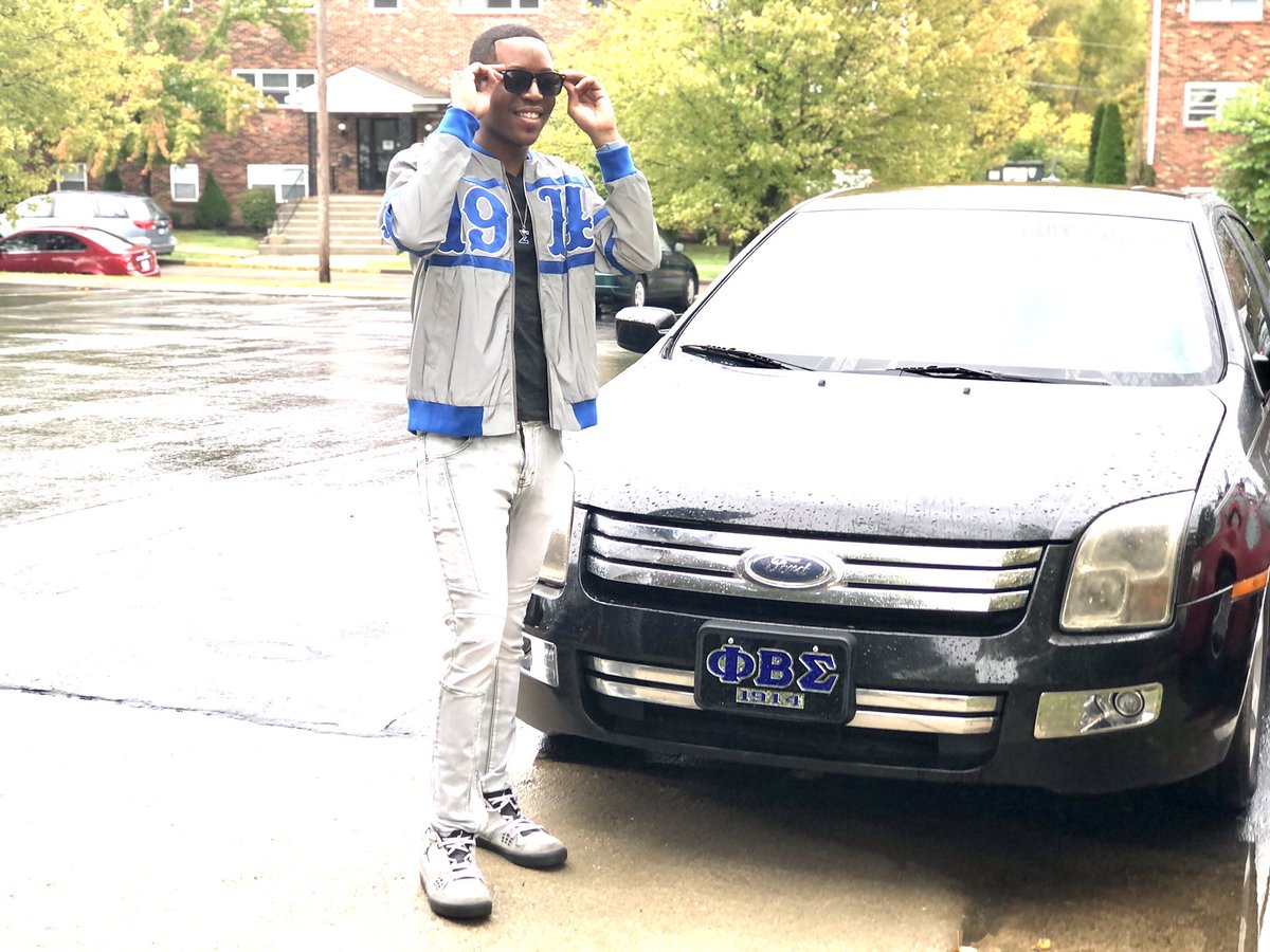 talkswithtrell's tweet photo. Ride With The MAB! π΅βͺοΈ
β’
β’
β’
β’
β’
β’
π: @luxurylounge_ky
#GOMAB #KySigmas #Ξ¦ΞΞ£ #Spr15 #KYMade https://t.co/bKBqU5VODg