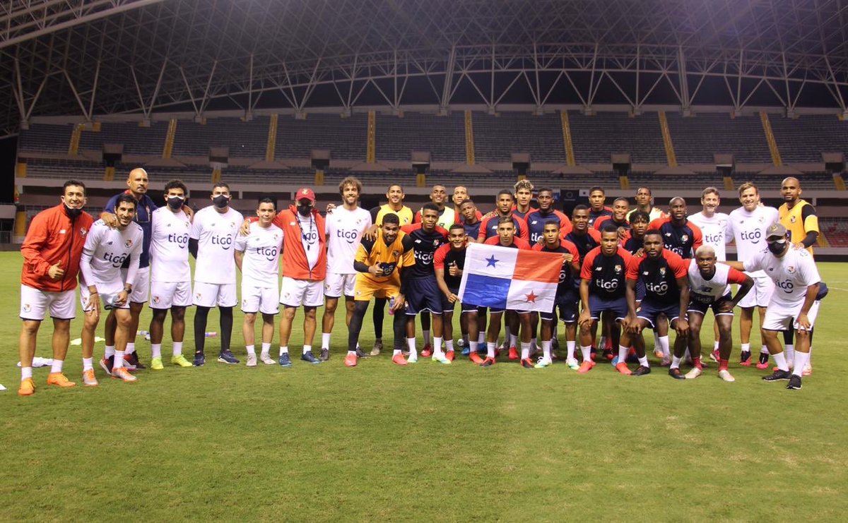 JaimePenedo26's tweet photo. Esta bandera nos une y nos hace ser una familia, no hay mayor orgullo que luchar por la alegría de un país 🇵🇦. Este camino es largo, la constancia, resistencia y fuerza mental determinarán nuestro grado de éxito. Vamos muchachos ustedes son los autores de esta historia. https://t.co/oooVOqMezn