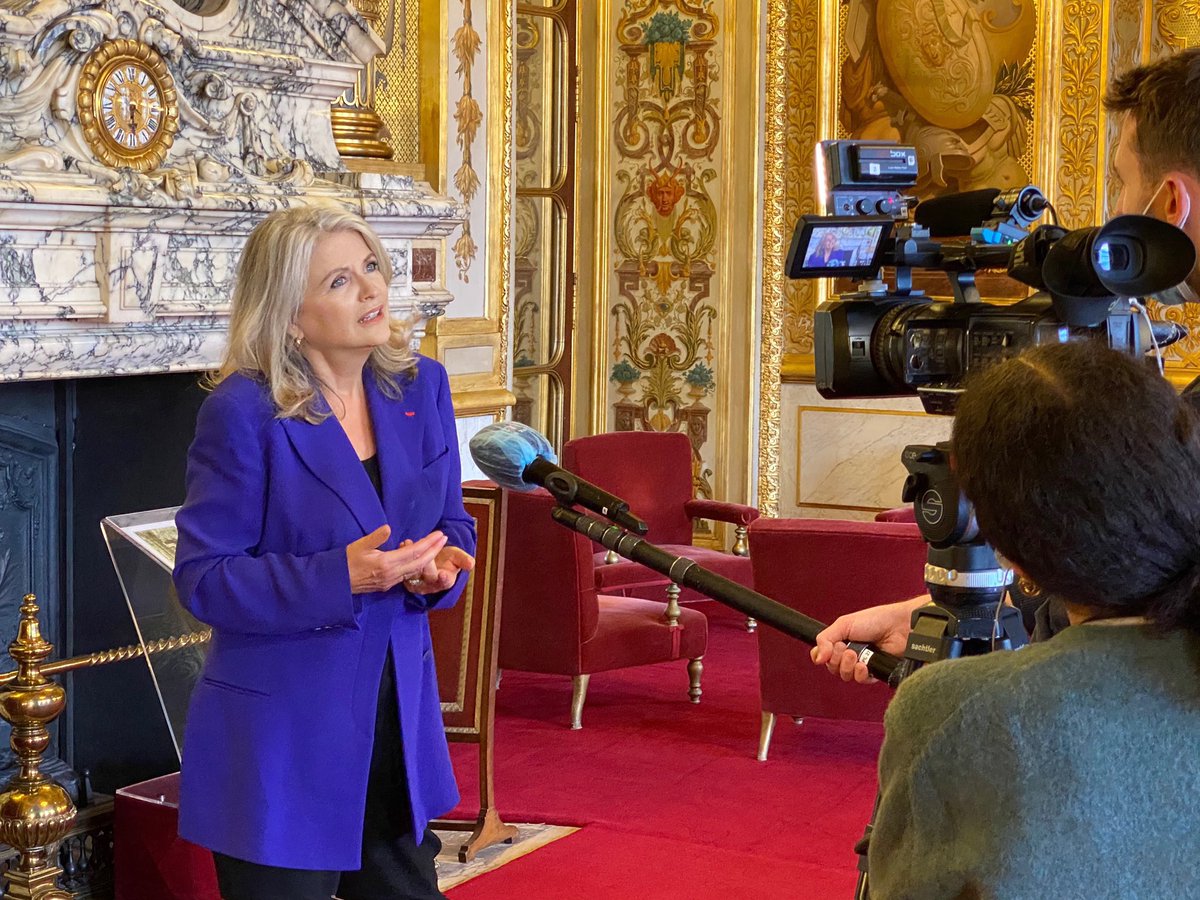 senateurJGM's tweet photo. Demain matin sur @LCI à 7h45, reportage sur le calvaire de ces couples séparés par la fermeture des frontières suite à la pandémie de #Covid19 . Nous devons les aider, quelle que soit leur nationalité, c’est une question de simple humanité ! #LoveIsNotTourism https://t.co/edaL2vRbIl