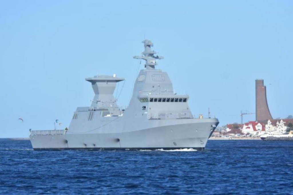 Harry_Boone's tweet photo. Israeli navy prepares for arrival of new upgraded warships

First Sa'ar 6 corvette, the INS Magen, is scheduled to arrive in Israel by early December, with three more of the German-made corvettes scheduled to arrive over the next two years
https://t.co/Omn7eVtwnY https://t.co/UGSlvCQoVU