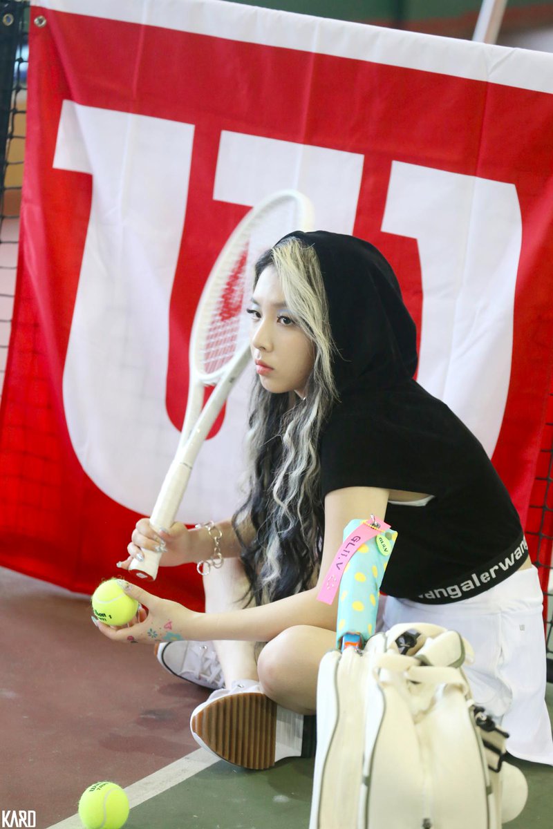 HAPPY BIRTHDAY to our baby, the most talent girl out there, we love you so much, you always bring happiness to our lives
thank you for being amazing 🖤 ❤

#HAPPY_JIWOO_DAY