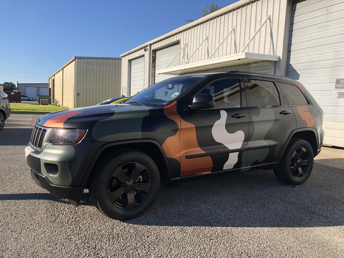 0maribrown's tweet photo. CAMO WRAP ON THIS JEEP🥵 GIVE ME A RT IF YOU WOULD WANT THIS LOOK ON YOUR CAR. BOOK WITH ME✊🏽 https://t.co/sCwQIZJRwD