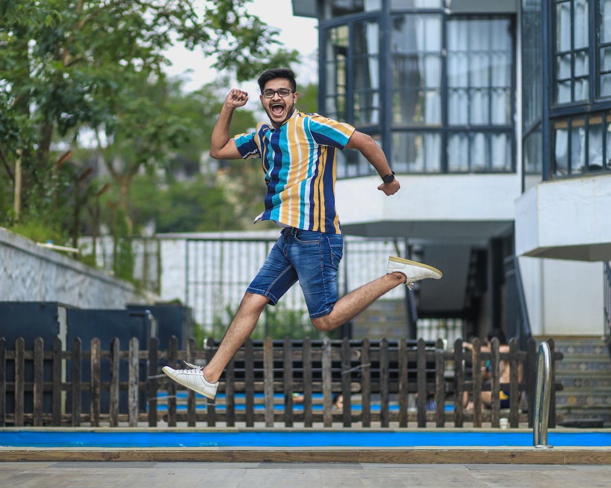 RohitJagtap1010's tweet photo. JUMP HIGH, You atleast โFLYโ before you โFALLโ. ๐ฏ
#JumpHigh #FlyHigh #RuleTheNew #HustleHard https://t.co/xSnOQT5bLd