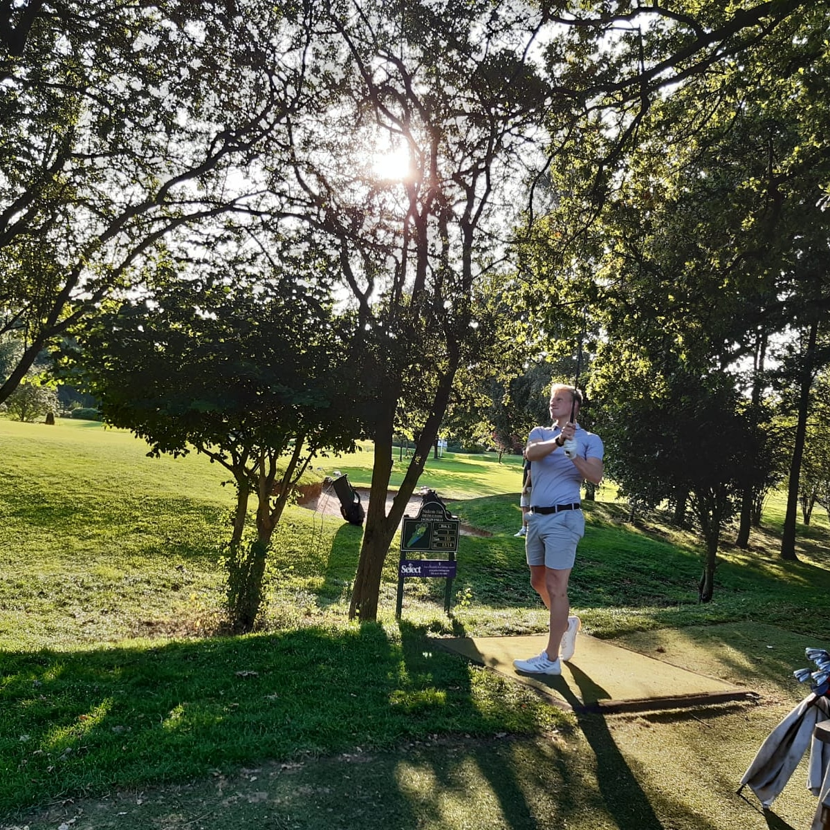 MidlandsGolfer's tweet photo. Super shot by her ladyship of DCFC/Northampton Town goalkeeper Jonathan Mitchell playing the Cromwell for the 1st time last month & on his way to winning the plate comp with his partner Matt at our Matchplay Masters @NailcoteHall @mickey1ball @mandy_ambert #supersnapper https://t.co/DJx8nvcJRX