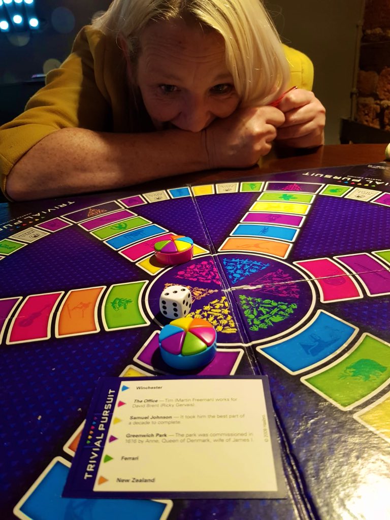 Sugaspunsista74's tweet photo. What’s the chances of getting the yellow question sitting in the shadow of his birthplace ?#TheEarlofLichfield #SamuelJohnson #Lexigraph #Dictionary #PissedUpTrivialPursuit https://t.co/J47ELLeqdO