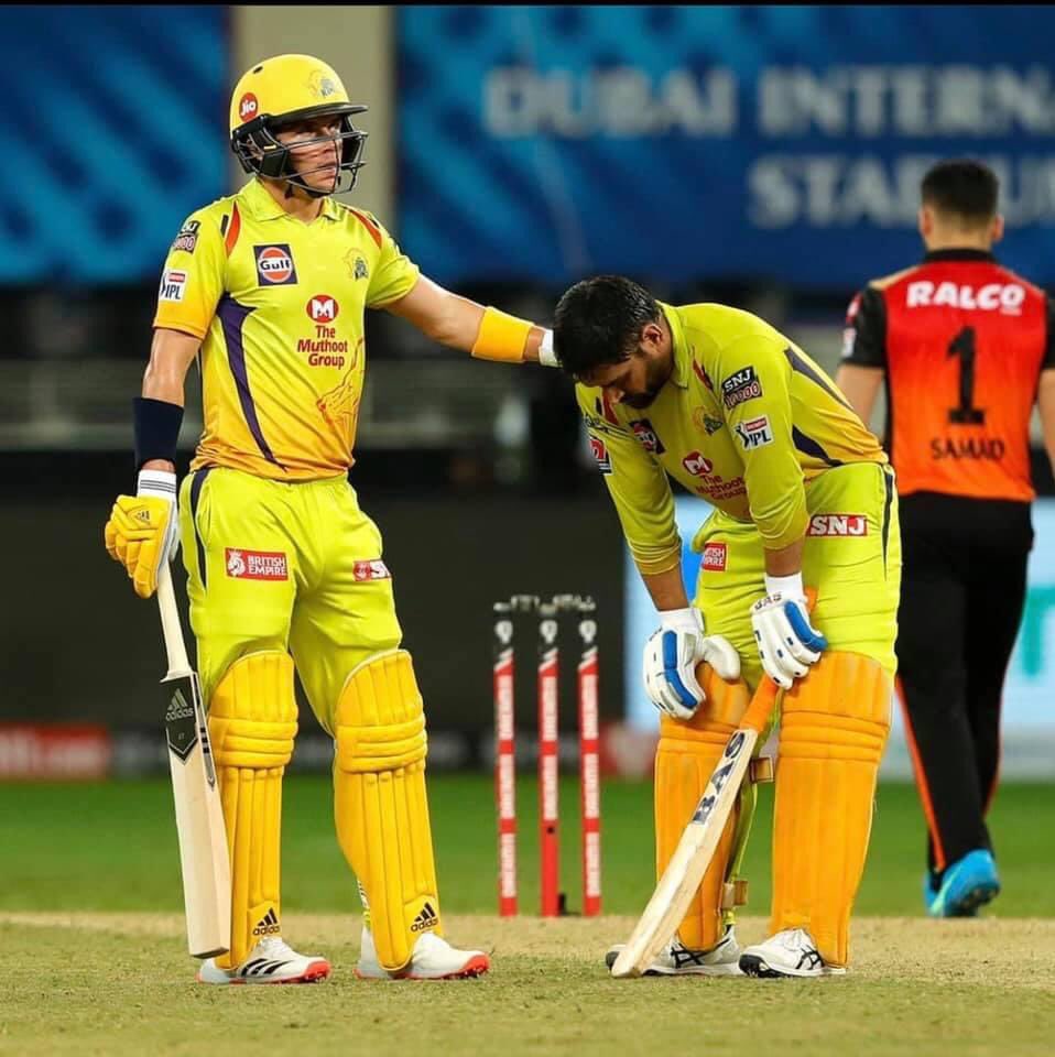 JosephS_Offl's tweet photo. 🙏🏻 Enough #Thala @msdhoni 🚁
I can’t see my God like this 😭
தலைவன் ஒருவனே 🦁@ChennaiIPL 
Luv uuuu MSD 💛 @CurranSM @CSKFansOfficial https://t.co/WHYA9b0FTI