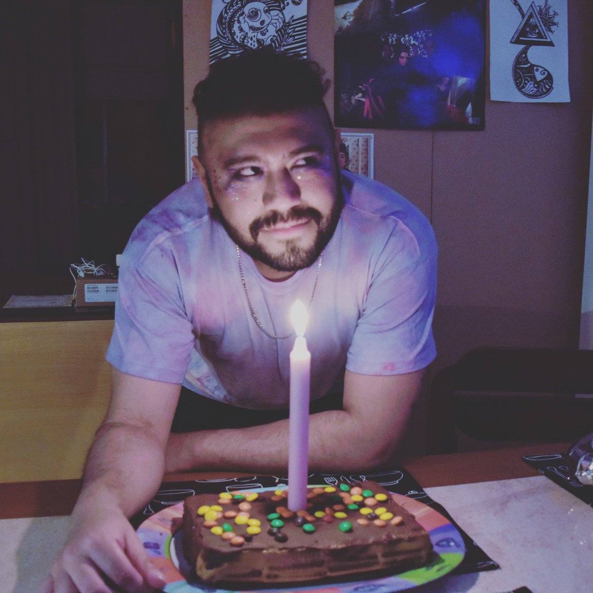 martincondeok's tweet photo. 30 🎉😊🙏💫
Happy birthday to me. 
#LibraBoy https://t.co/SmEvWtvMAB
