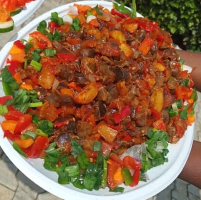 zee's grills& co tweet media