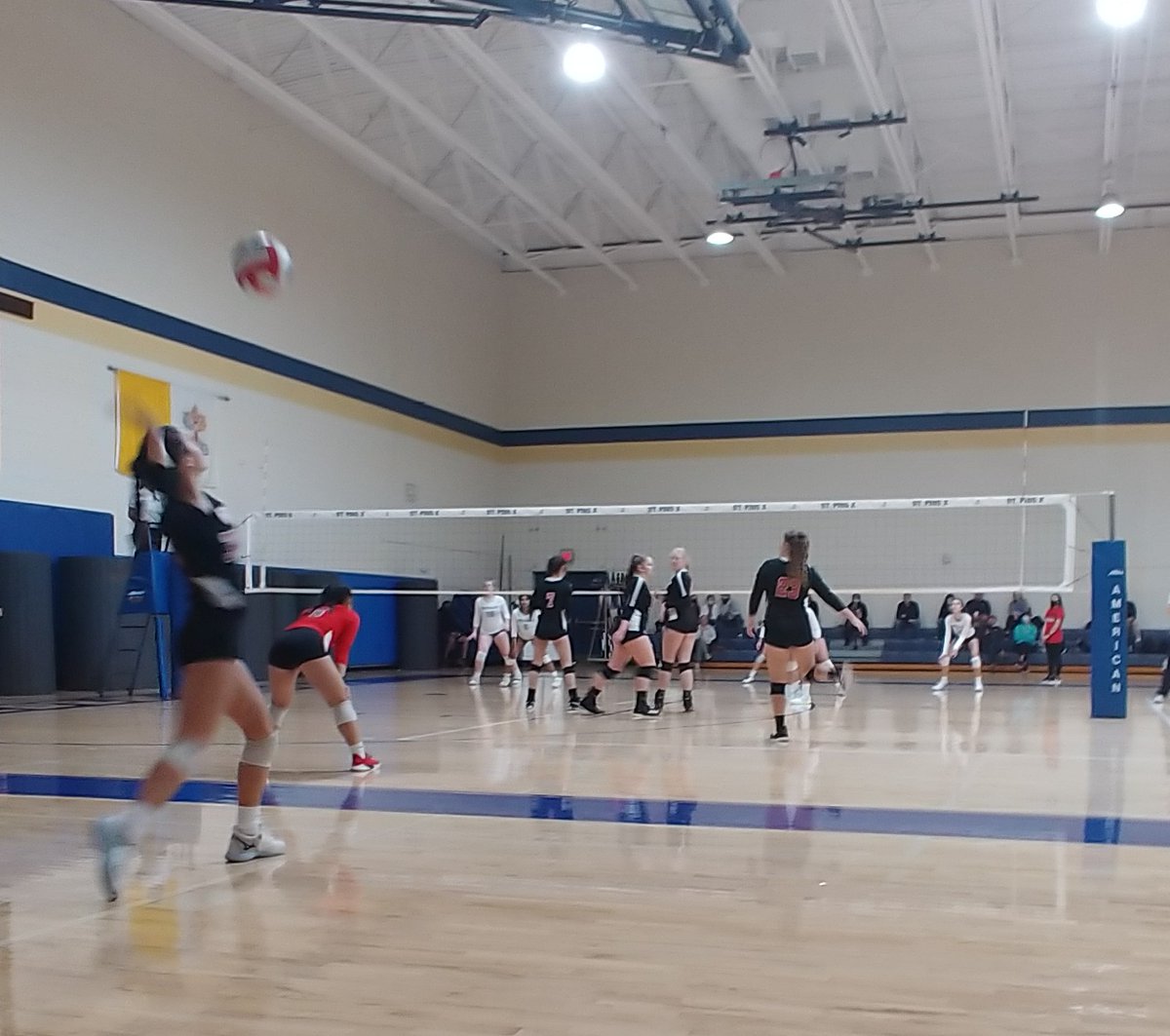 WinderVB's tweet image. JV Volleydoggs win 1st match vs Denmark HS in EOY tournament @ St. Pius today.