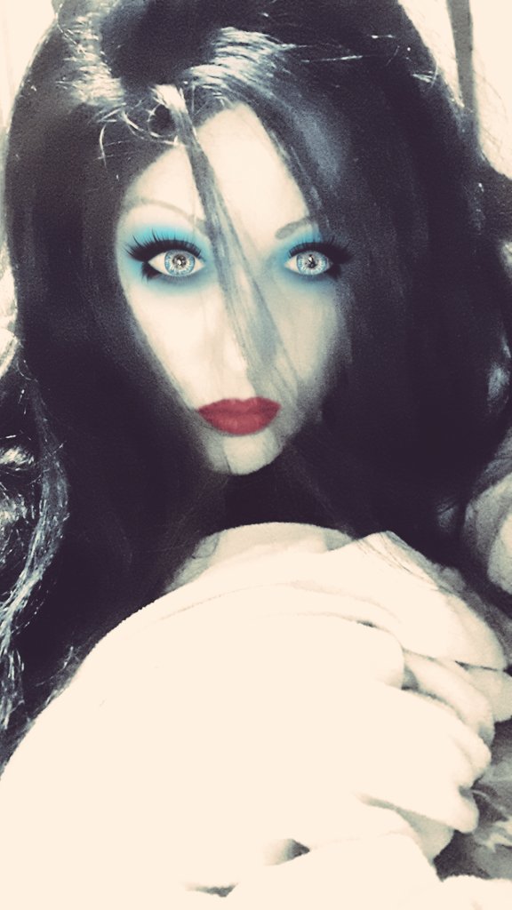 SharonLorraine2's tweet photo. @NikkiSixx Happy birthday Tommy Lee and Motley Crue rules! https://t.co/6b58EyucXF