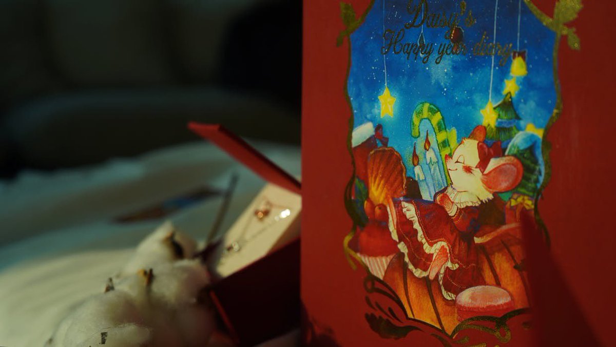 안녕하세요 또 다른 이벤트를 준비했습니다(소근) 제가 생각하는 일정 후원자 명수가 달성되면 알티해주신 분 한 분을 뽑아 다이어리 한 권을 보내드립니다. 촬영은 도밍작가님이 협력해주셨습니다!
텀블벅 링크 : tumblbug.com/daisydiary