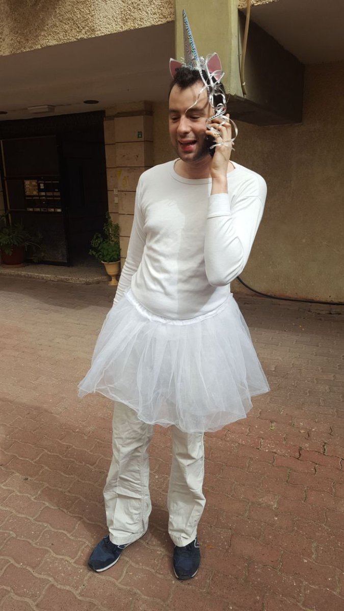 UriShaked's tweet image. I'm not a 🦄. But who said I can't pretend?