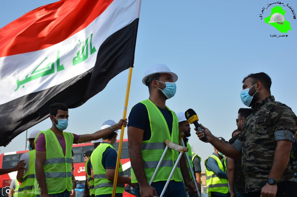 يالكاظمي سمعني وبعد 
حقي وابد  ماعوفك
هذا المهندس منتفض 
ما يرجع الا يشوفك

 #مطلب_اعتصام_النقابه_التعيين