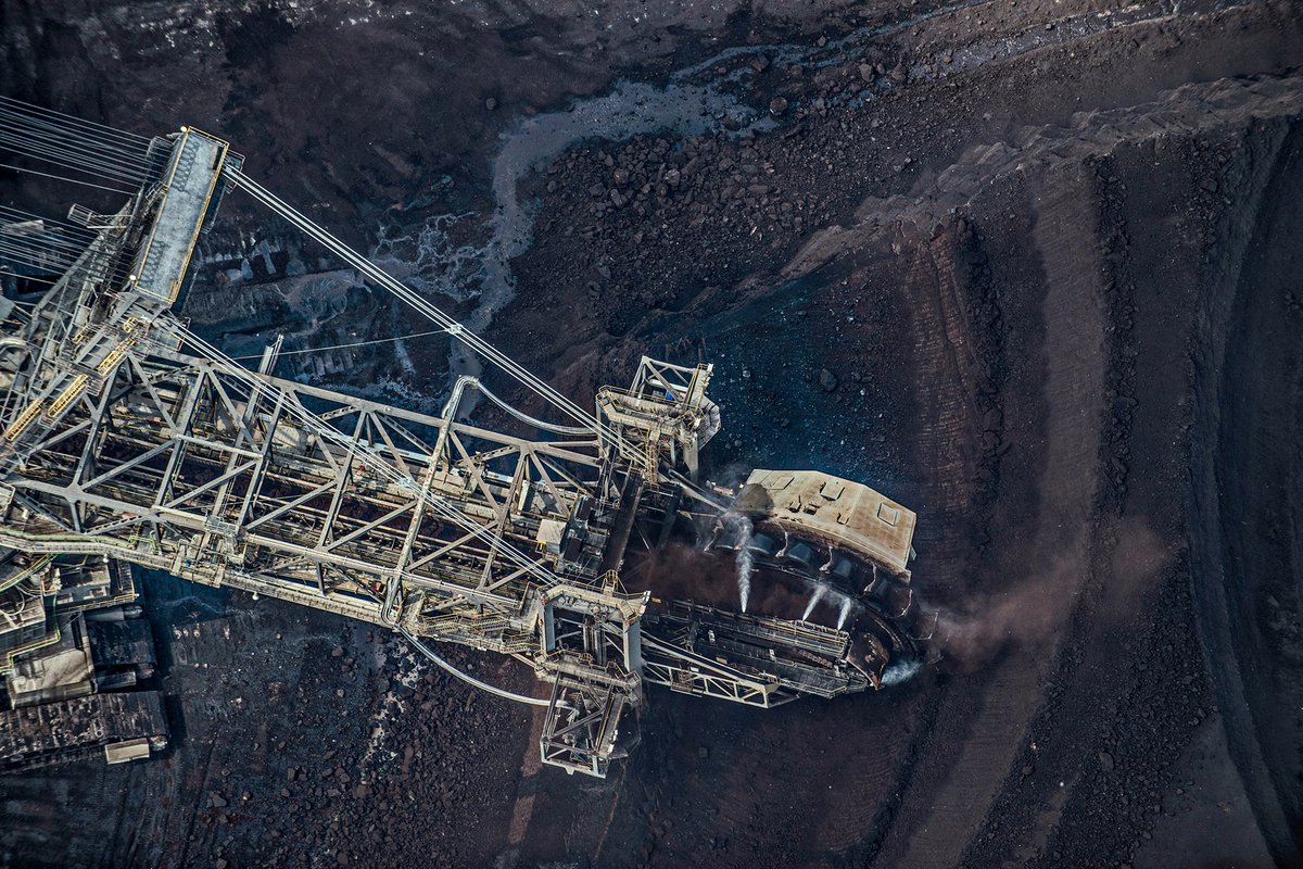Bernhard Lang's 'Coal Mine' series (2014)  https://www.bernhardlang.de/coalmine 