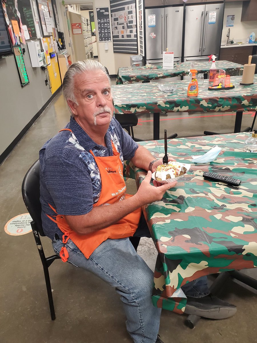 Happy CAM and friends potato station day starting off with a kick at 6349!! <a href="/THDSMLisa/">Lisa Holzhauser</a> <a href="/GigiPozsar/">Gigi</a> @BrandyAHernand1 <a href="/seichner13/">stephen</a> @curtisTHD <a href="/sammie4974/">Samantha George</a> <a href="/Mary05420472/">Mary Heard @hd6349</a>