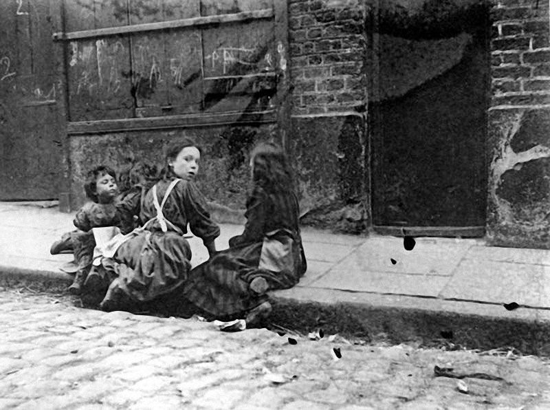 Work and housing conditions worsened, and a significant economic underclass developed. Fifty-five percent of children born in the East End died before they were five years old.