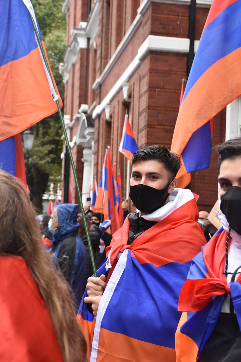 sonnniiee's tweet photo. #RecognizeArtsakh ❤️💙🧡🇦🇲🇬🇧
UK Protest 📍 https://t.co/K5yQW72e4L