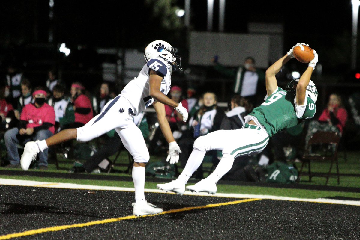 It bums me out terribly to see great action called back on a penalty.  Had a great conversation with one of Greenmen chain gang about this on the sidelines after sharing this photo with him.  Now I'm having second thoughts.... <a href="/FocusOhio/">Community Focus</a> <a href="/GreenmenFB/">Greenmen Football</a> @AHS_MH <a href="/DrPMilcetich/">Paul Milcetich</a>