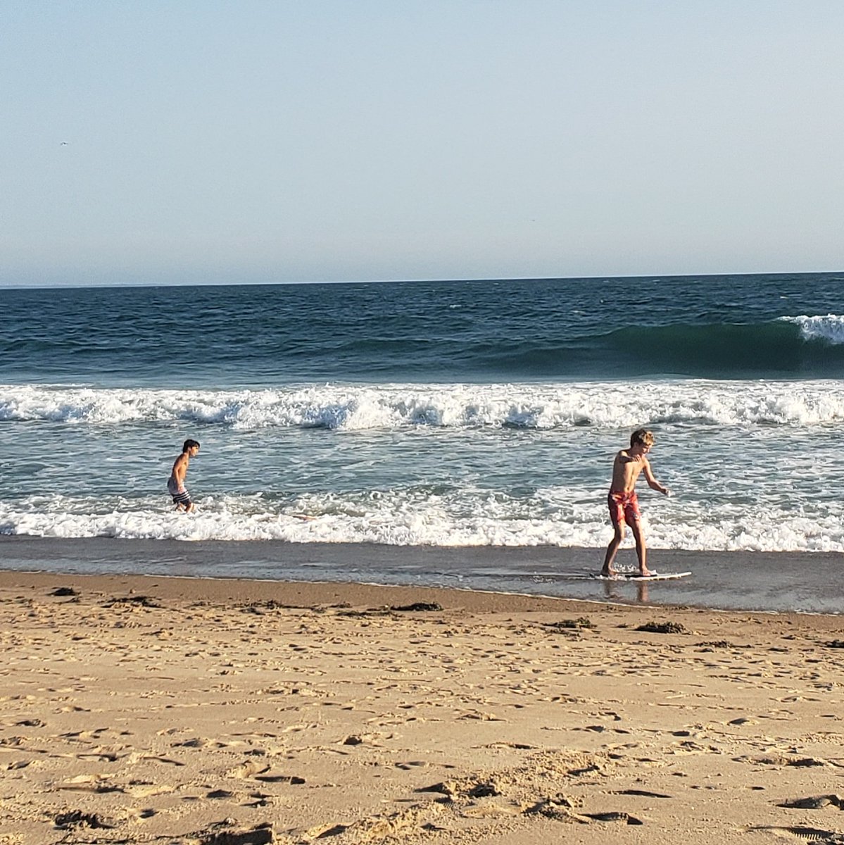 Íde Motherway Koulbanis (@imkoulbanis) on Twitter photo <a href="/TheRhodeShow/">The Rhode Show</a> Took this photo on October 1st! Grateful to live 5 minutes from the beach! This is my son John and his bestie Owen #lovewherewelive <a href="/TheRhodeShow/">The Rhode Show</a> Took this photo on October 1st! Grateful to live 5 minutes from the beach! This is my son John and his bestie Owen #lovewherewelive