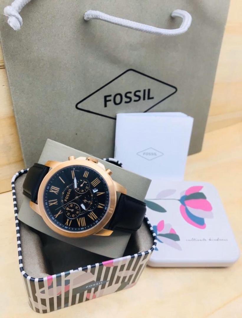 Cmrwatchmakers's tweet image. 🚨 Montres Disponibles 🔥

⌚️#Marque : FOSSIL 

DM 📨 ou 
👉🏾🔗 wa.me/237657440096

Appréciés RT🙏🏾

#TT237 #VenteEnligne #Accessoires #Ecommerce #bijoux #montres #Douala