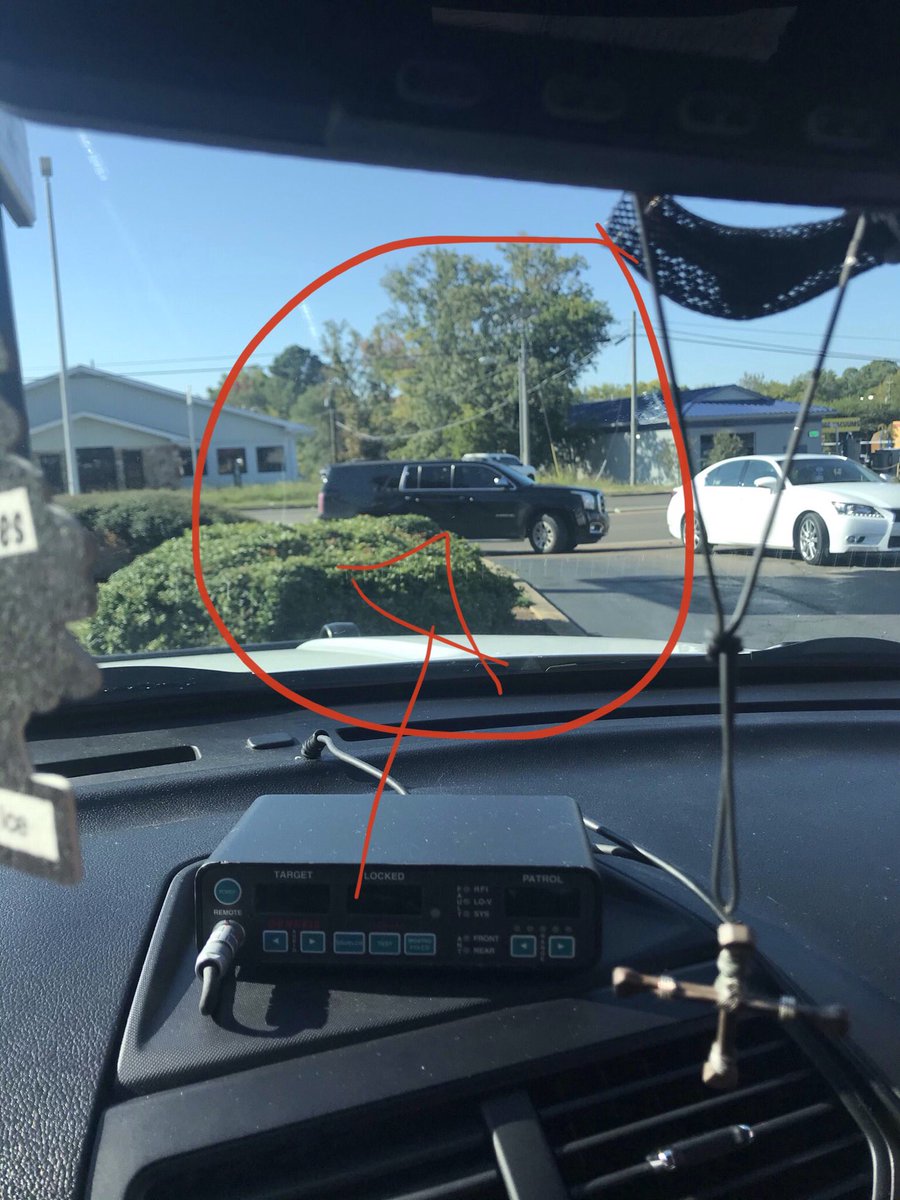 Starkville_PD's tweet photo. Happy Gameday! We are at Hardee’s this breakfast time ensuring motorists don’t get smaked like pancakes from impeding traffic on HWY 12. It is Gameday in the Ville and roadways will become busy. Please do your part in ensuring people leave our city as they came in one piece! https://t.co/Z9g3DL6GQK