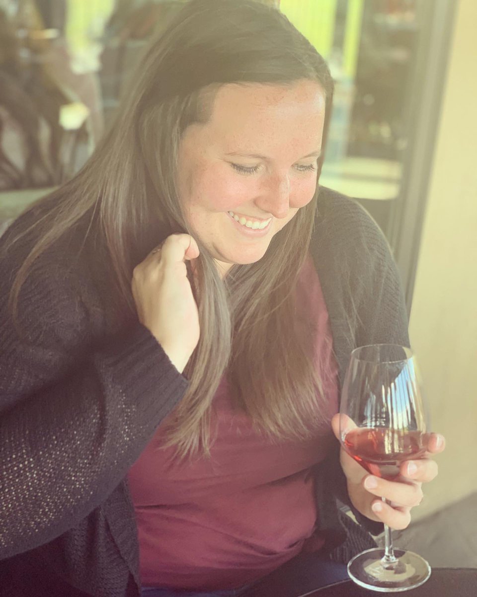 bethanybee2's tweet photo. Thirty, flirty &amp; thriving ✨🖤

If every day of my 30s is as great as the first one, it’s going to be a heck of a decade! 🍷🎉 https://t.co/y3tlm5CdyA