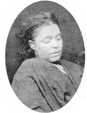 Her throat had been deeply cut but her body was not mutilated, leading some to believe Thompson had disturbed her assailant. Coles was still alive, although she died before medical help could arrive.