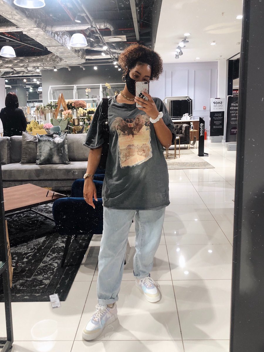 ladielleblog's tweet image. Fresh