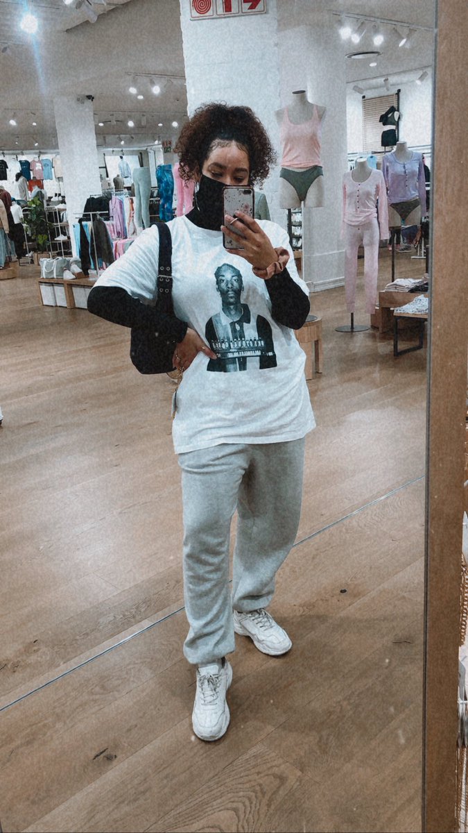 ladielleblog's tweet image. Fresh