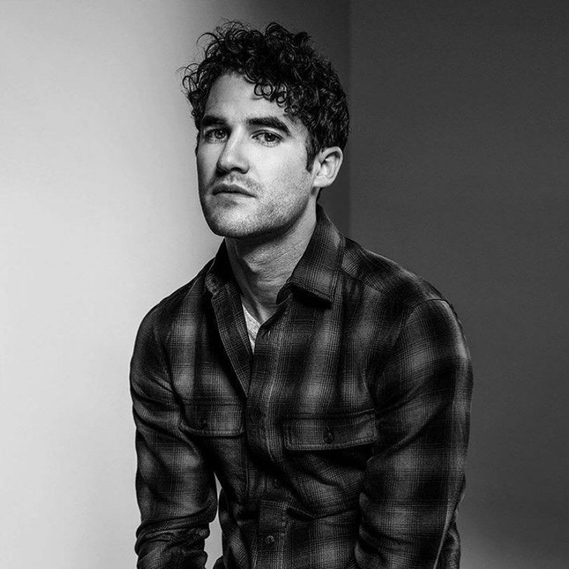 Darren criss and paul wesley matching clothes; a short thread 