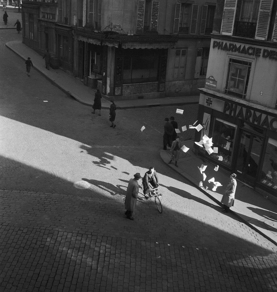 Bettyxx84's tweet image. Unknown, Robert Doisneau:
