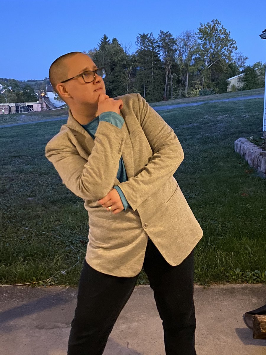 New fall allotment has me feelin’ fresh, and reminded me I hadn’t shouted out my BusEx status that I got in June. Ready to keep repping in style!  #OpenForBusiness #ClosersClub #howcanihelpyou